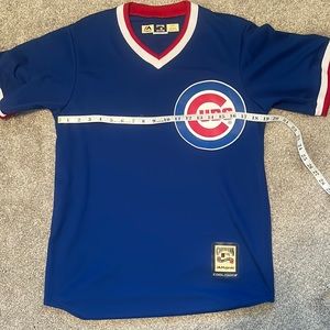 Mens small cubs c neck jersey